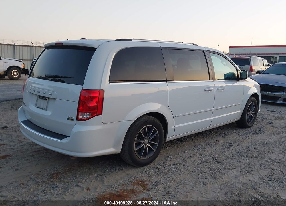 2017 DODGE GRAND CARAVAN SXT VIN: 2C4RDGCG6HR813891
