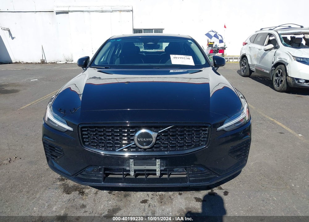 2023 VOLVO S60 RECHARGE PLUG-IN HYBRID T8 PLUS DARK THEME VIN: 7JRH60FL1PG234573