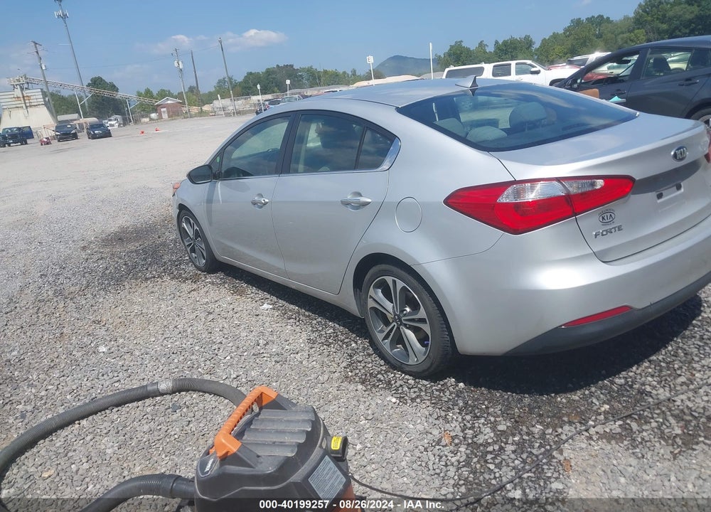 2016 KIA FORTE EX VIN: KNAFX4A81G5497605