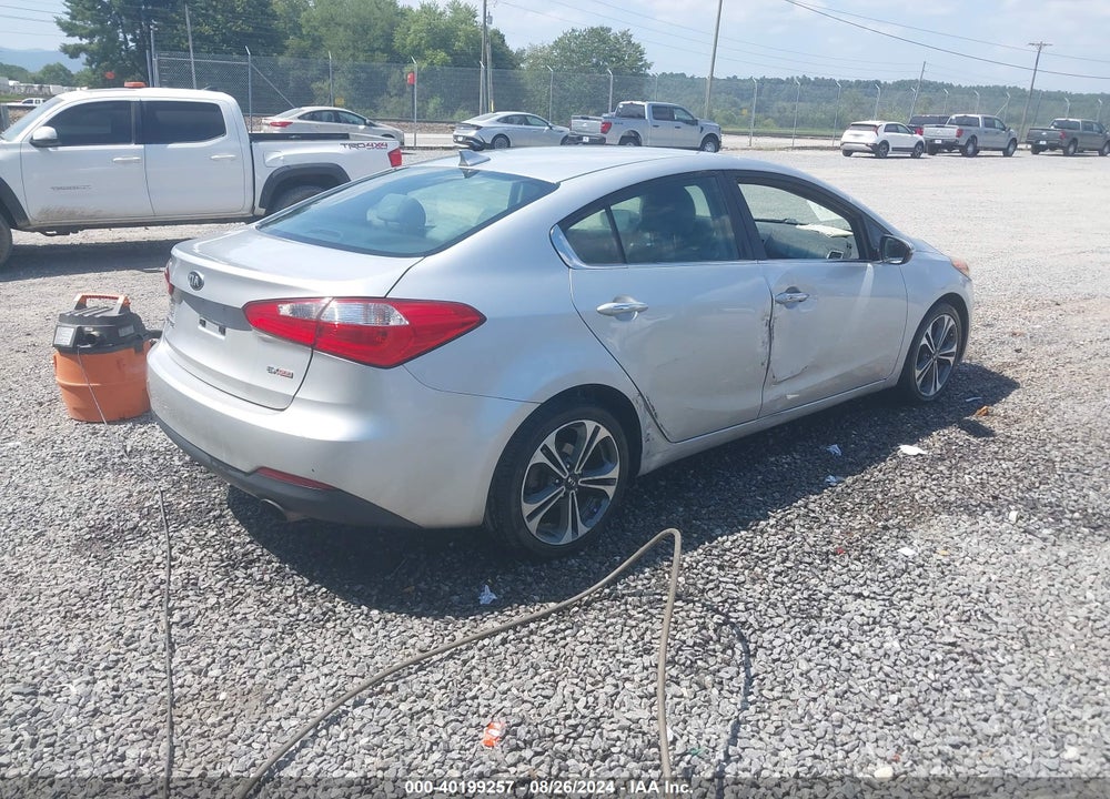 2016 KIA FORTE EX VIN: KNAFX4A81G5497605