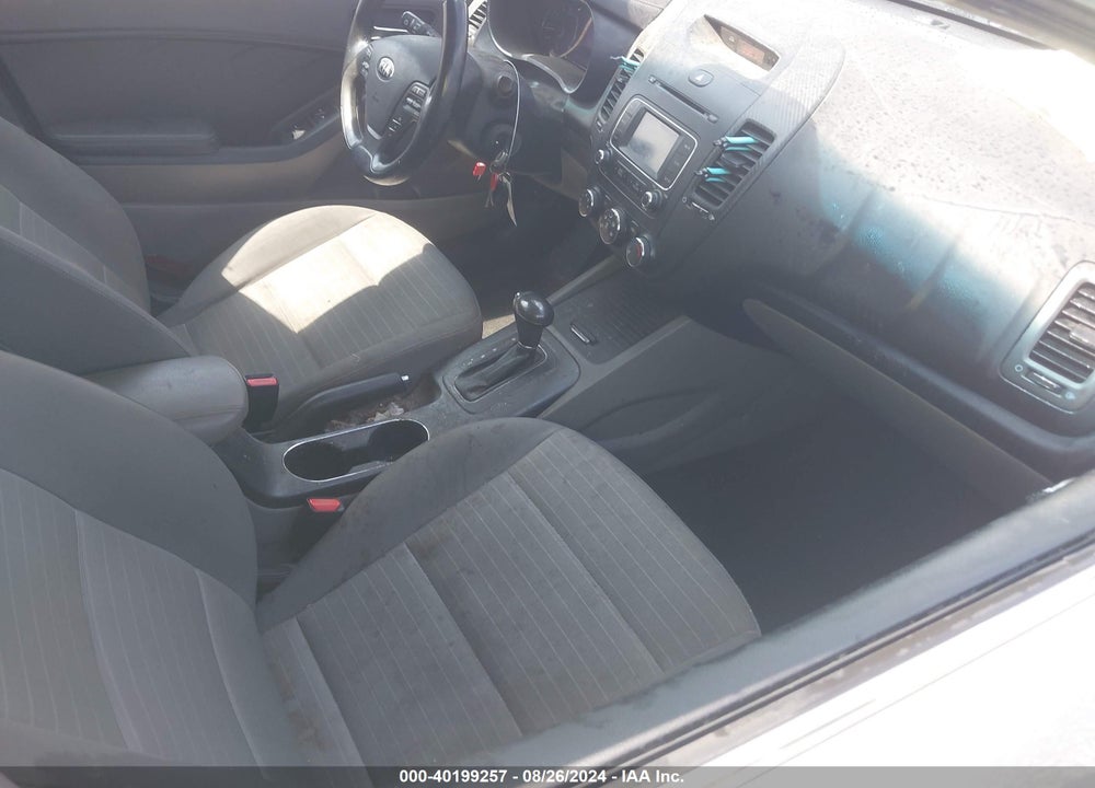 2016 KIA FORTE EX VIN: KNAFX4A81G5497605