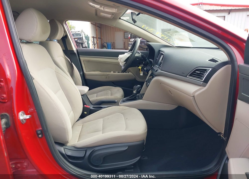 2017 HYUNDAI ELANTRA SE VIN: KMHD84LF5HU425361