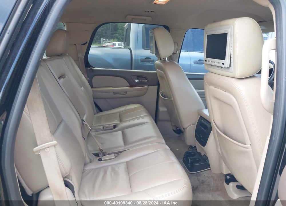 2011 CHEVROLET TAHOE LT VIN: 1GNSCBE03BR150842