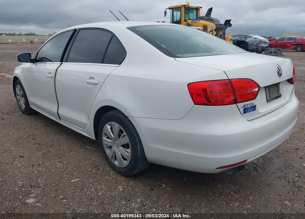 2013 VOLKSWAGEN JETTA VIN: 3VWDX7AJXDM212336