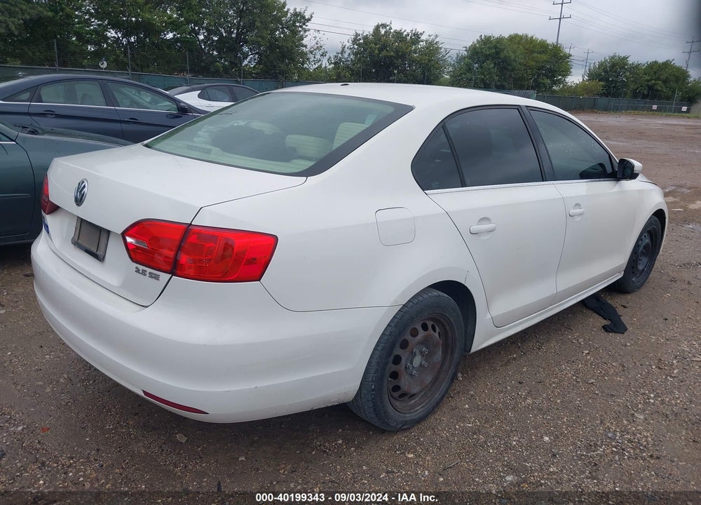 2013 VOLKSWAGEN JETTA VIN: 3VWDX7AJXDM212336