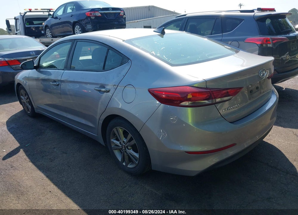 2017 HYUNDAI ELANTRA SE VIN: 5NPD84LF5HH162755