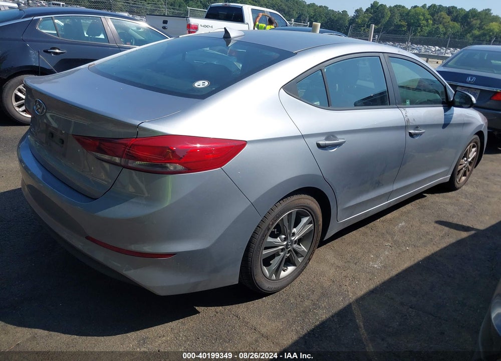 2017 HYUNDAI ELANTRA SE VIN: 5NPD84LF5HH162755