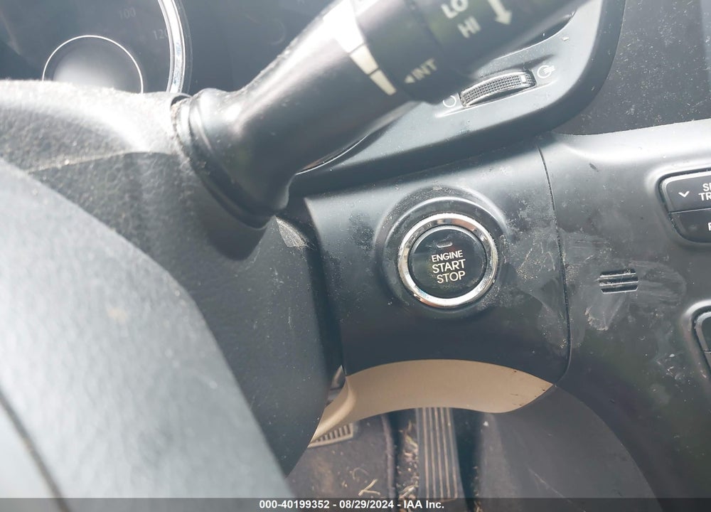 2011 KIA OPTIMA VIN: KNAGN4A71B5061301