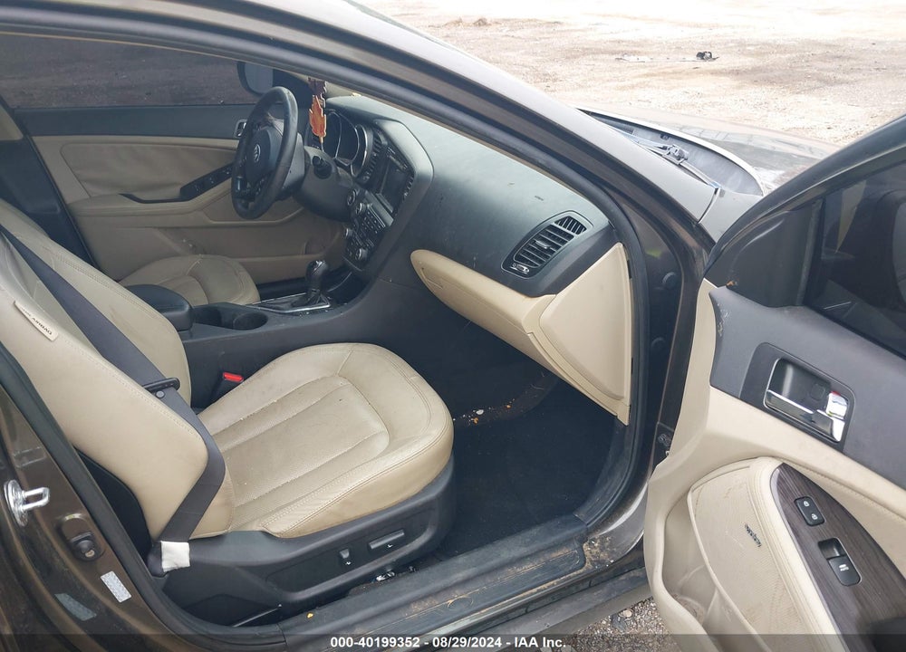 2011 KIA OPTIMA VIN: KNAGN4A71B5061301