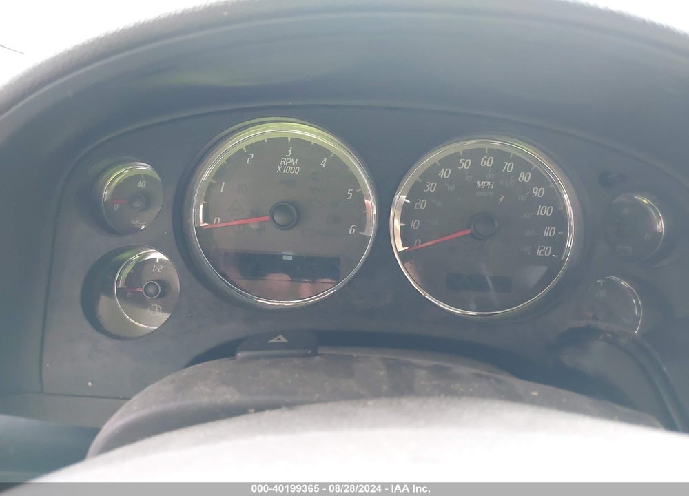 2007 GMC YUKON DENALI VIN: 1GKFK63837J177210