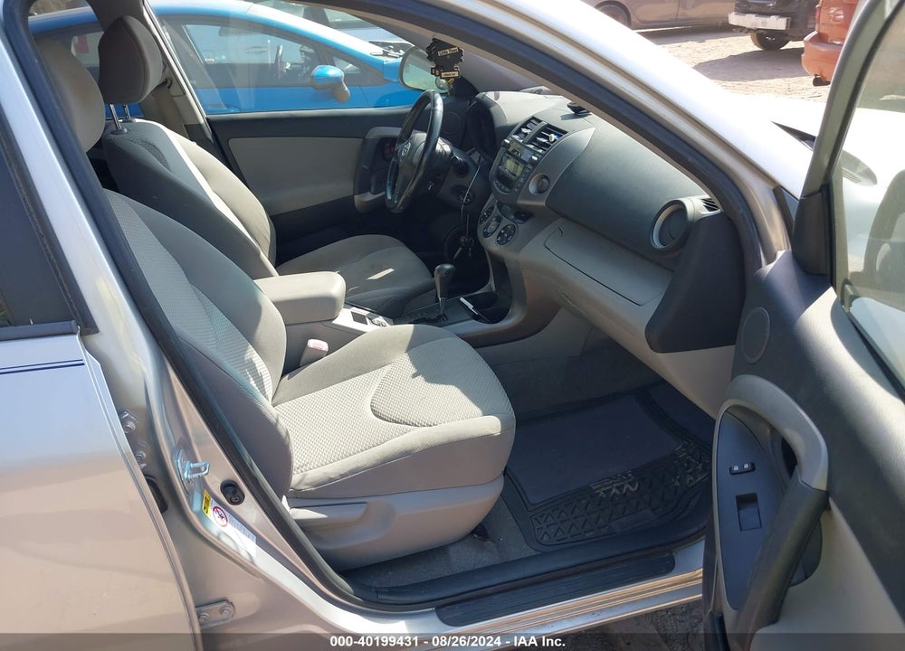 2008 TOYOTA RAV4 LIMITED VIN: JTMBD31V586064133
