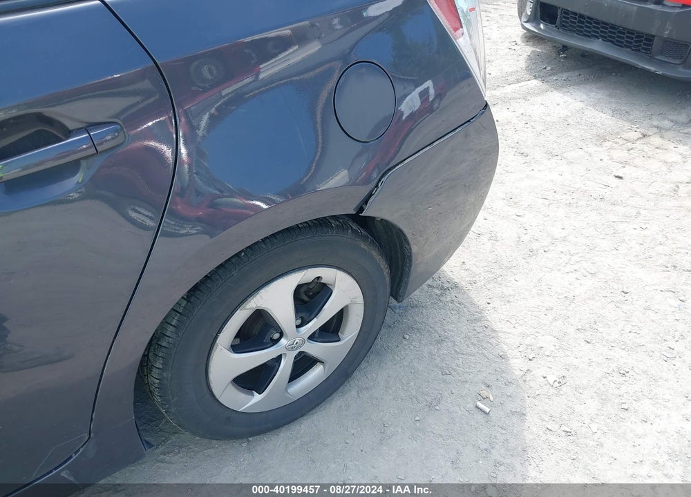 2014 TOYOTA PRIUS THREE VIN: JTDKN3DU2E1750302