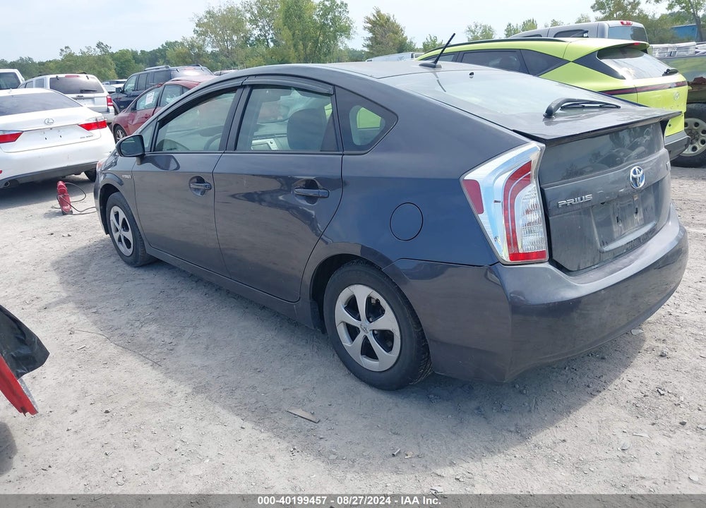 2014 TOYOTA PRIUS THREE VIN: JTDKN3DU2E1750302