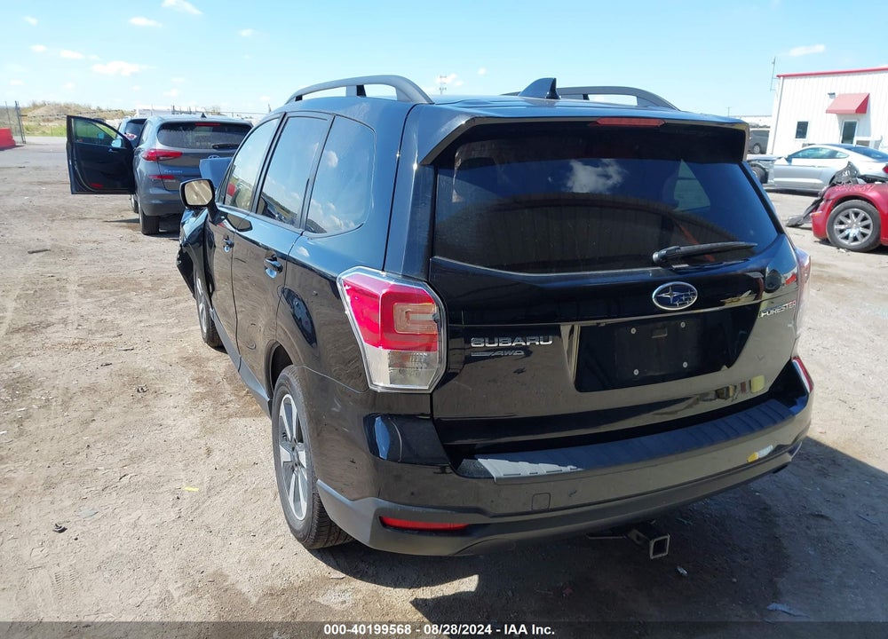 2018 SUBARU FORESTER 2.5I PREMIUM VIN: JF2SJAEC4JH558534