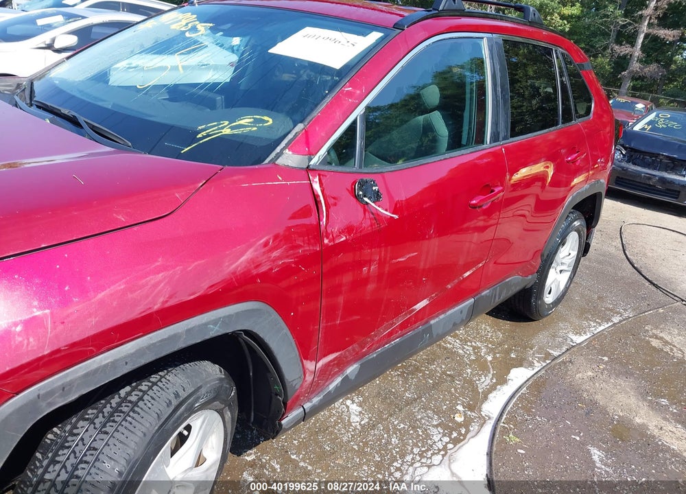 2020 TOYOTA RAV4 XLE VIN: 2T3P1RFV8LW094549