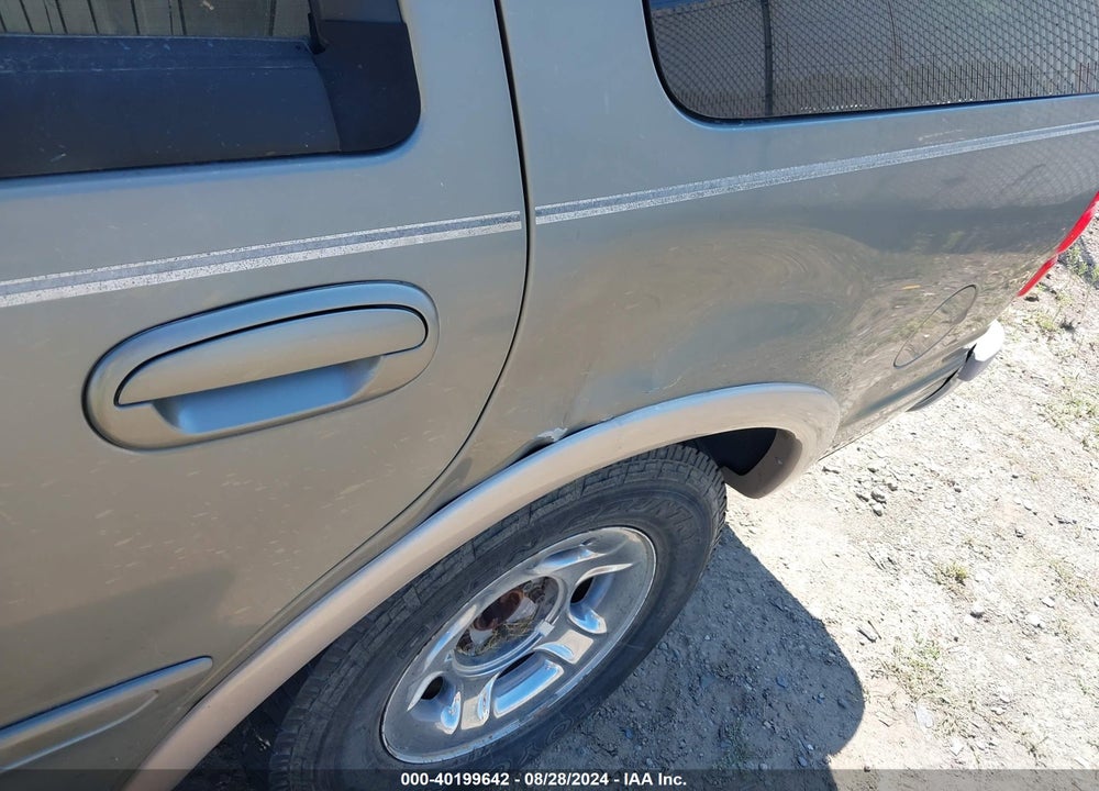 1999 FORD EXPEDITION VIN: 1FMPU18L0XLB53036