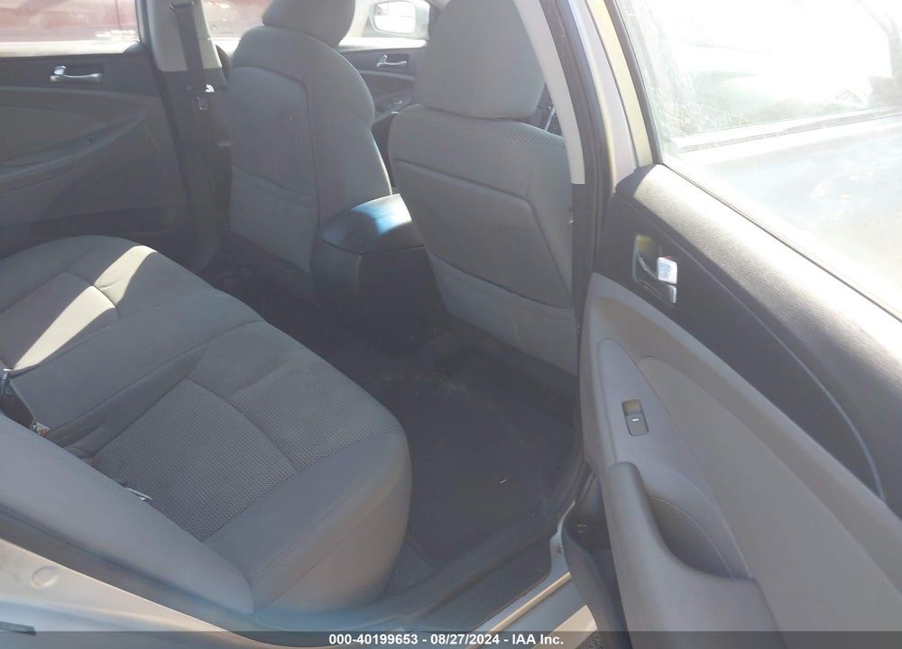2014 HYUNDAI SONATA GLS VIN: 5NPEB4AC2EH924062