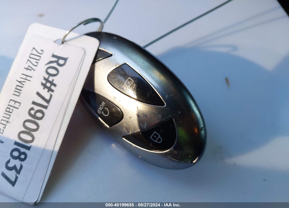 2024 HYUNDAI ELANTRA SEL VIN: KMHLM4DG2RU697768