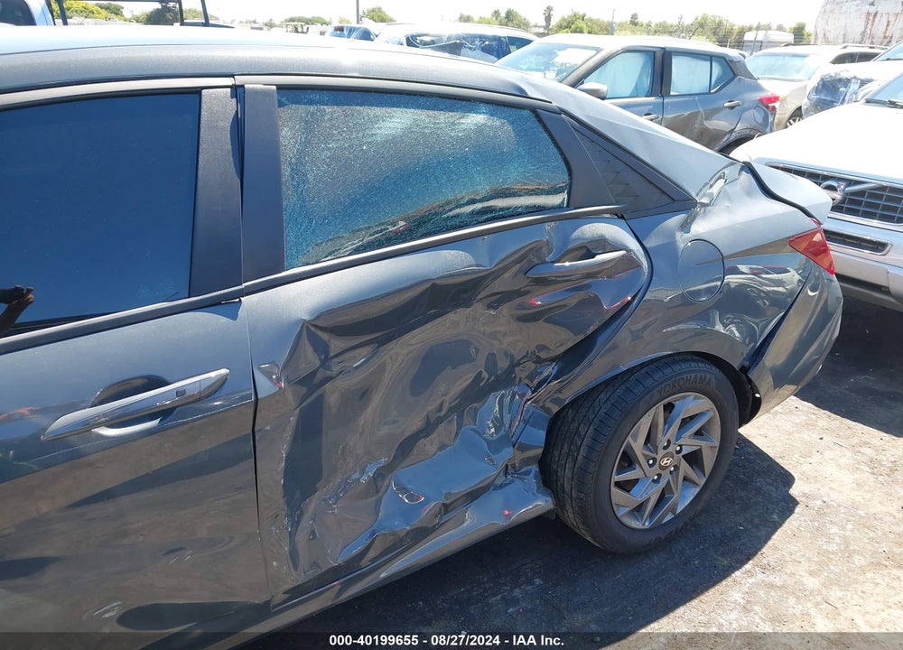 2024 HYUNDAI ELANTRA SEL VIN: KMHLM4DG2RU697768