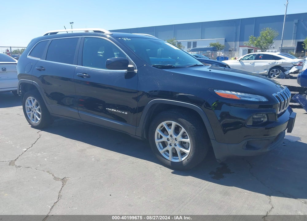 2018 JEEP CHEROKEE LATITUDE FWD VIN: 1C4PJLCBXJD565778