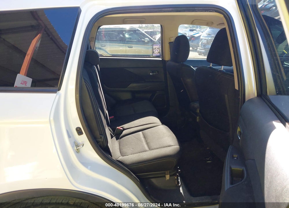 2017 MITSUBISHI OUTLANDER ES VIN: JA4AD2A37HZ048786
