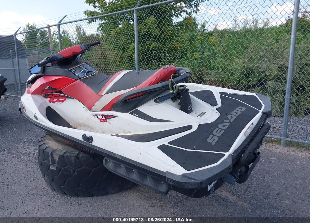 2011 SEA DOO WAKE 155 VIN: YDV20521B111