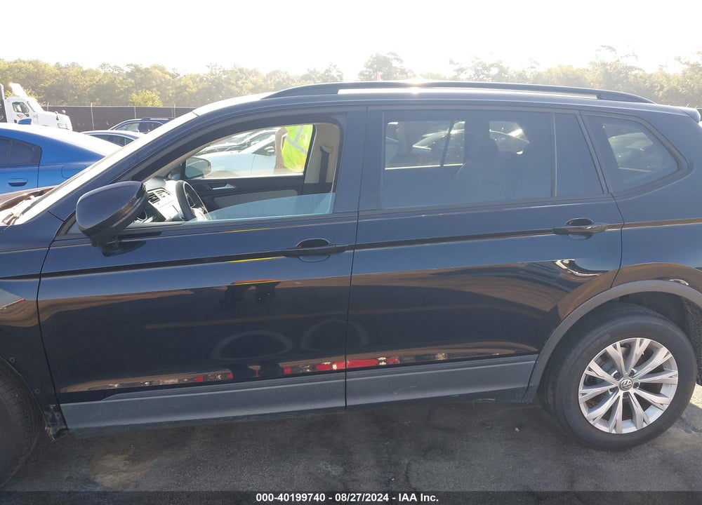 2018 VOLKSWAGEN TIGUAN 2.0T S VIN: 3VV1B7AX6JM022443