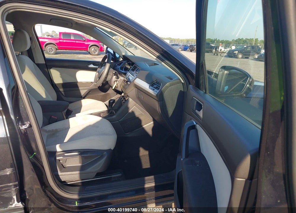 2018 VOLKSWAGEN TIGUAN 2.0T S VIN: 3VV1B7AX6JM022443
