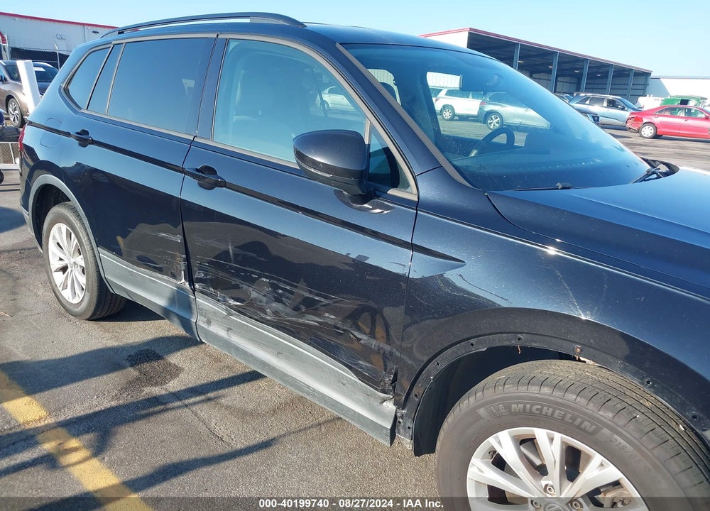 2018 VOLKSWAGEN TIGUAN 2.0T S VIN: 3VV1B7AX6JM022443