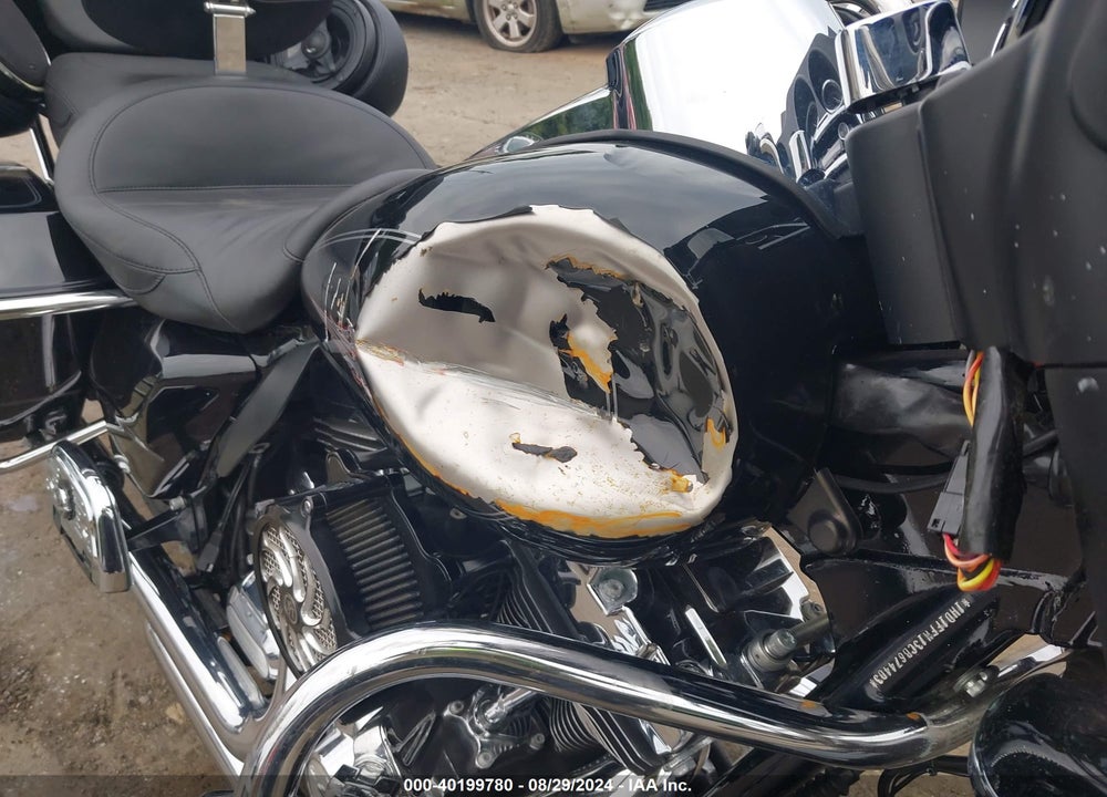 2012 HARLEY-DAVIDSON FLHTC ELECTRA GLIDE CLASSIC VIN: 1HD1FFM13CB674403