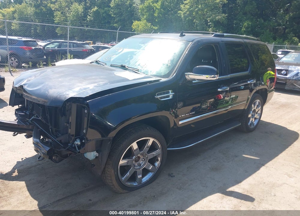 2014 CADILLAC ESCALADE LUXURY VIN: 1GYS4BEF0ER182611