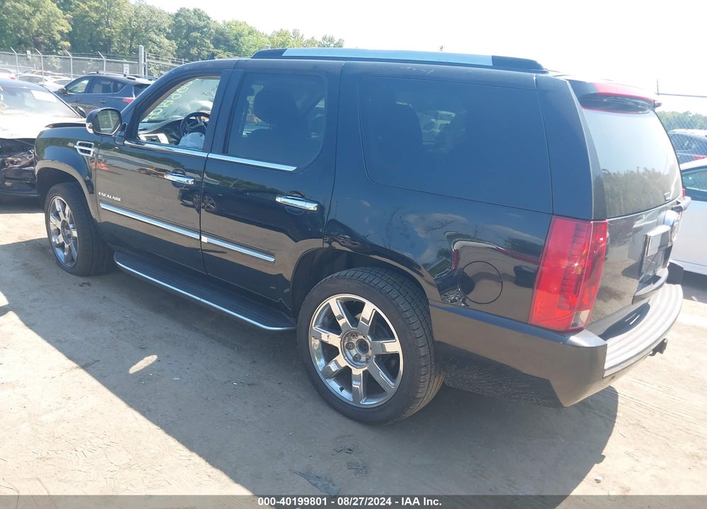 2014 CADILLAC ESCALADE LUXURY VIN: 1GYS4BEF0ER182611