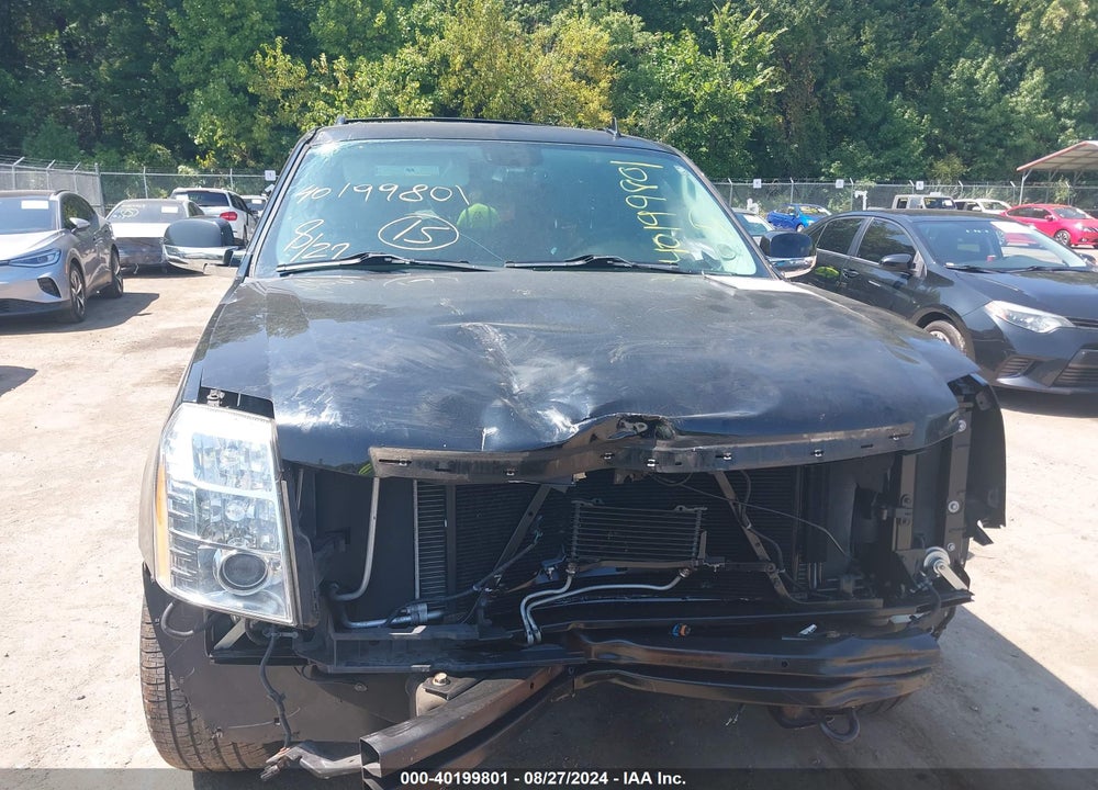 2014 CADILLAC ESCALADE LUXURY VIN: 1GYS4BEF0ER182611