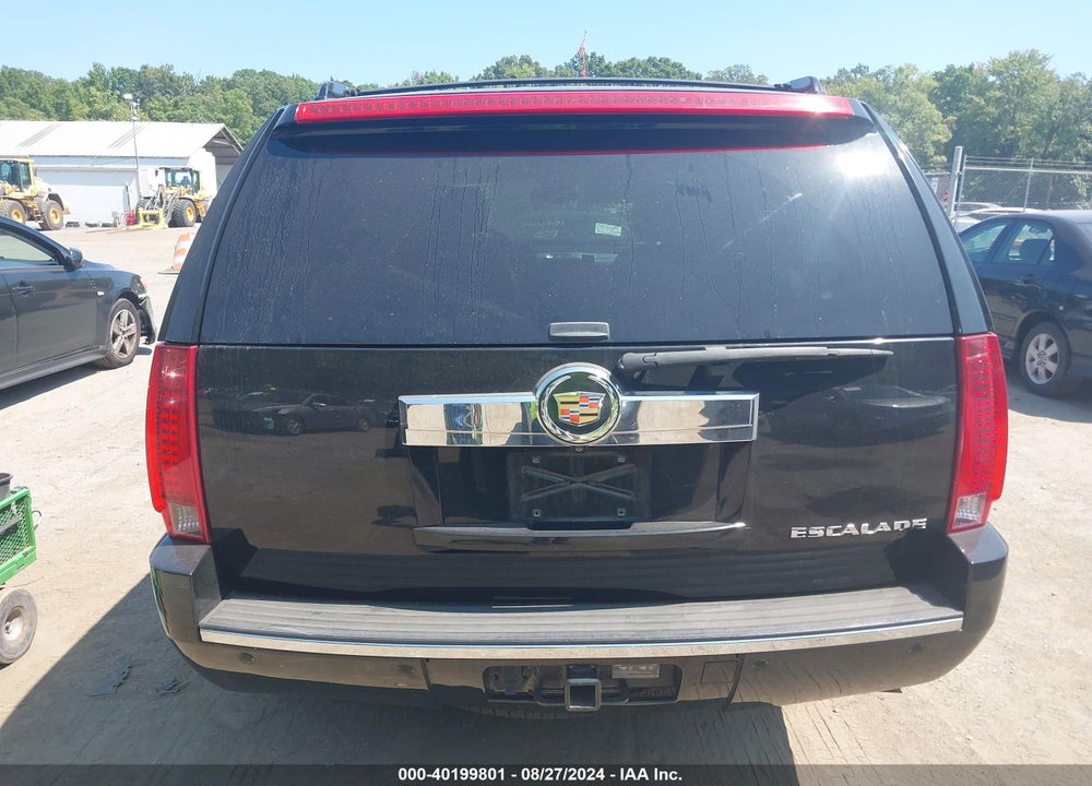 2014 CADILLAC ESCALADE LUXURY VIN: 1GYS4BEF0ER182611