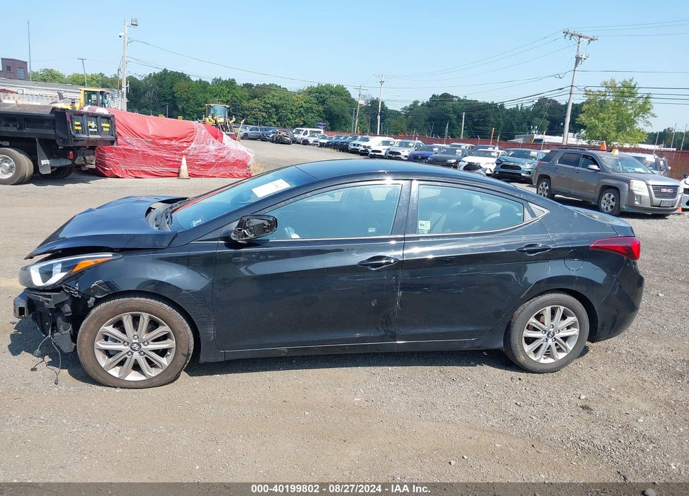 2014 HYUNDAI ELANTRA SE VIN: 5NPDH4AE1EH483021