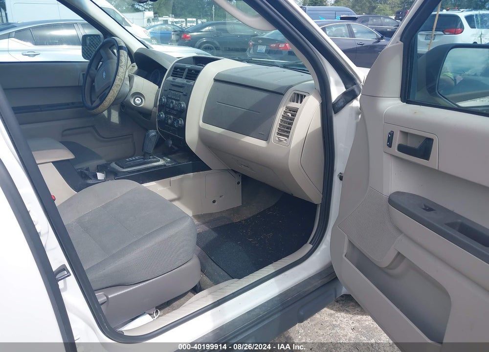2011 FORD ESCAPE XLS VIN: 1FMCU9C74BKA93946