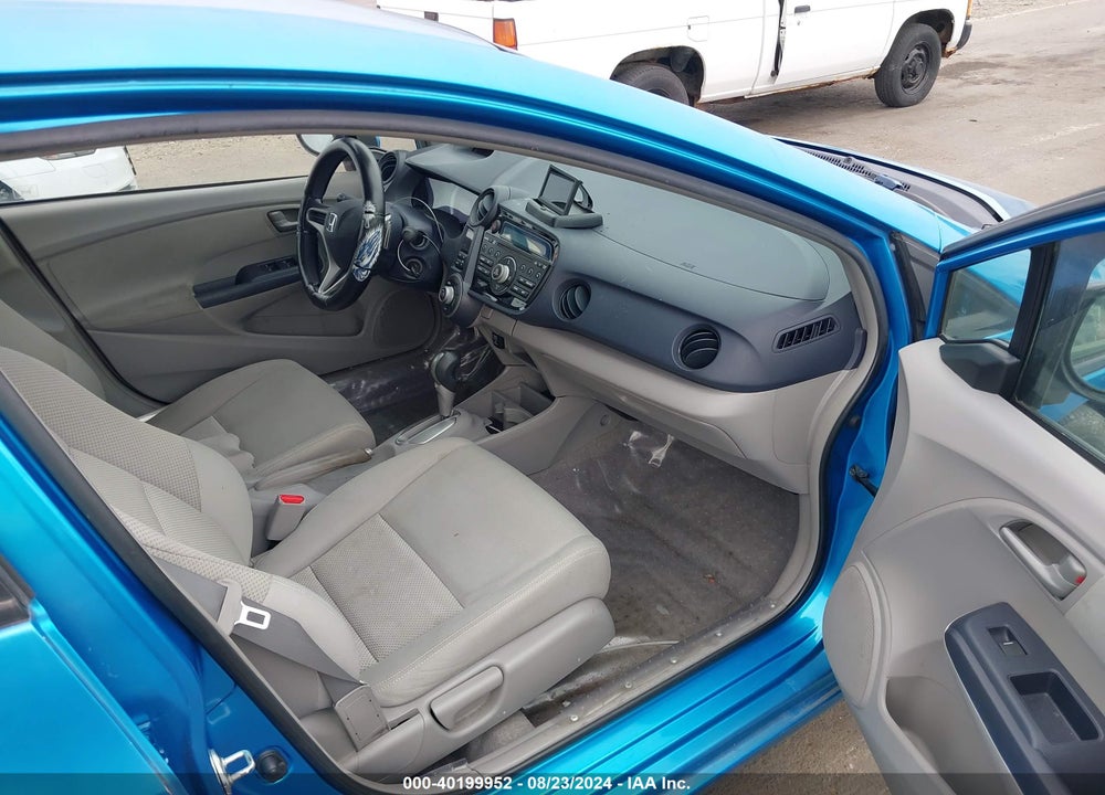 2010 HONDA INSIGHT VIN: JHMZE2H76AS011899