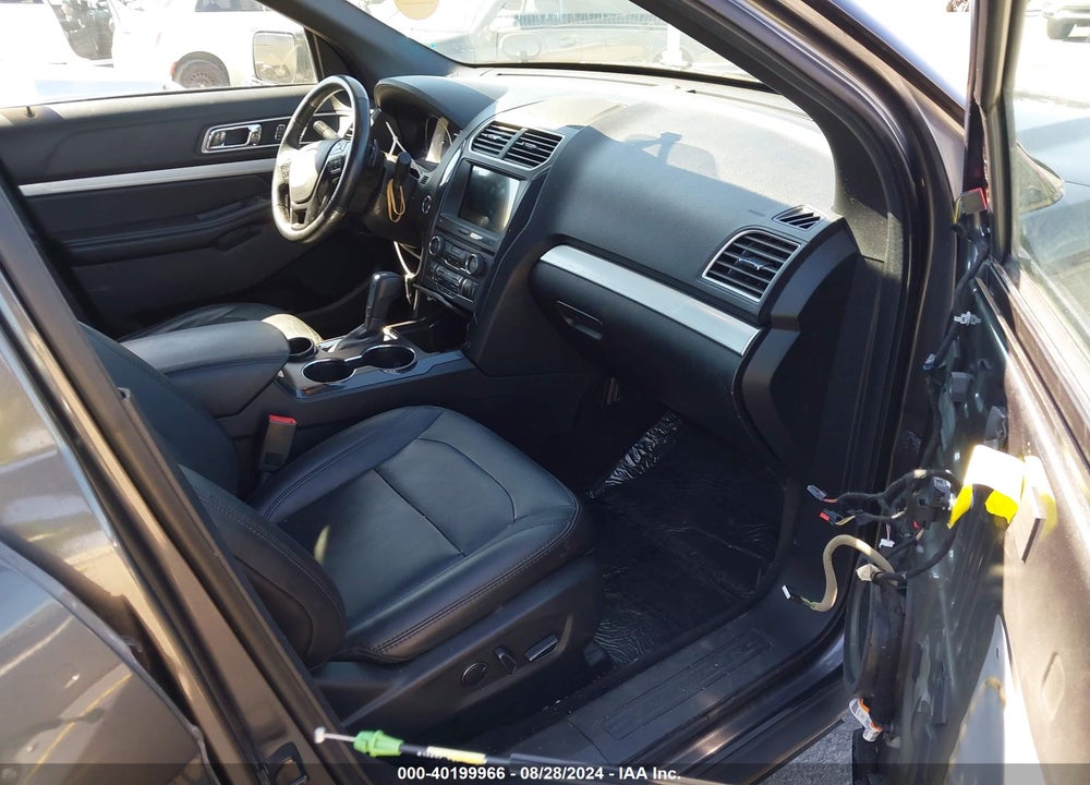 2017 FORD EXPLORER XLT VIN: 1FM5K7D83HGD03927