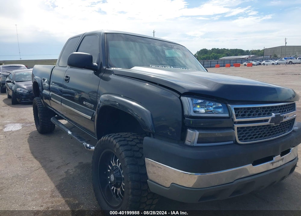 2005 CHEVROLET SILVERADO 2500HD LS VIN: 1GCHC29U85E183850