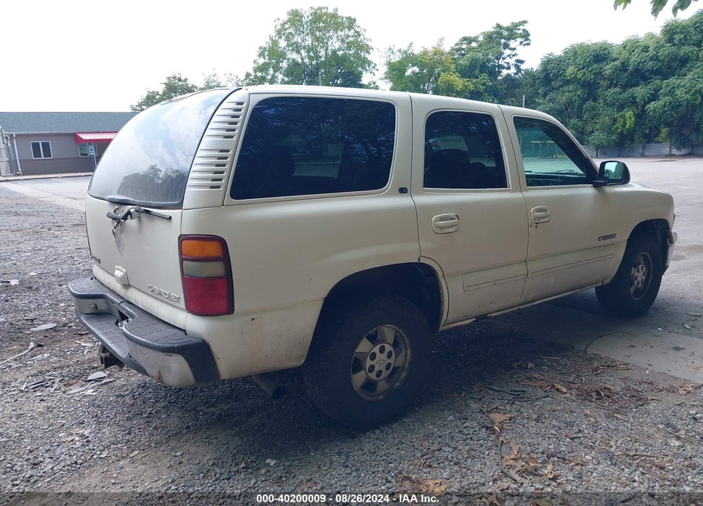 2000 CHEVROLET TAHOE ALL NEW LS VIN: 1GNEK13T4YJ143266