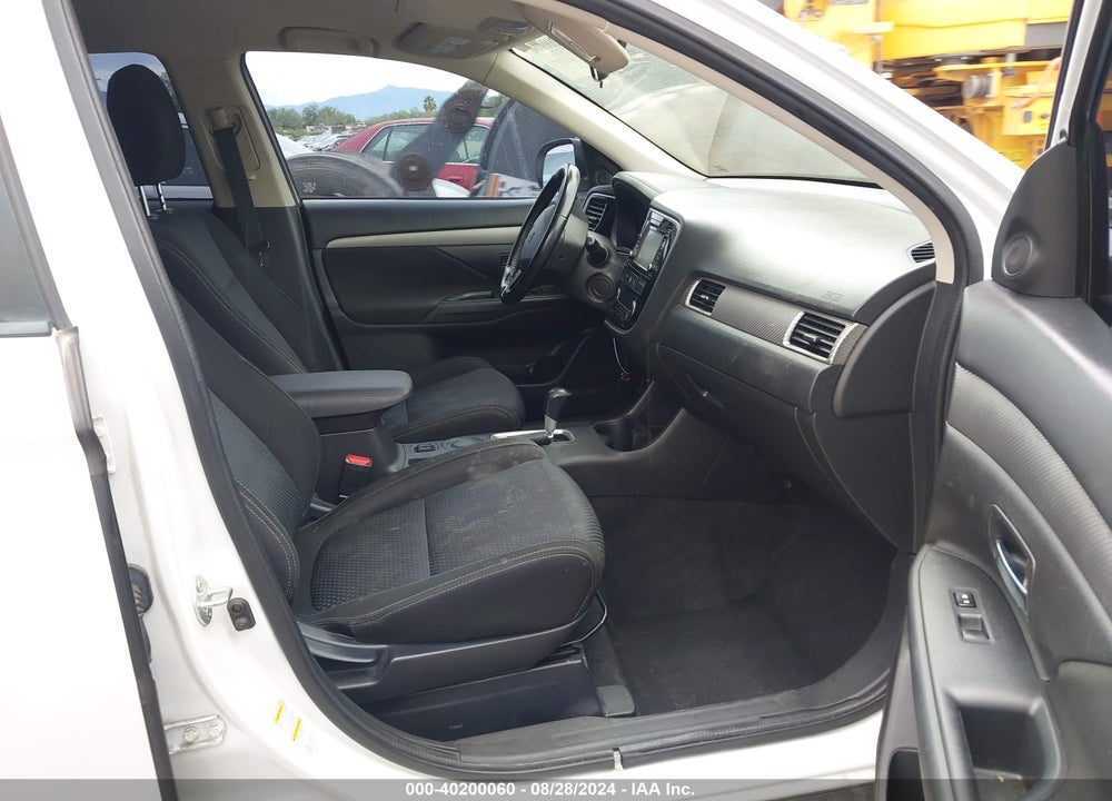 2016 MITSUBISHI OUTLANDER SE VIN: JA4AD3A3XGZ017049