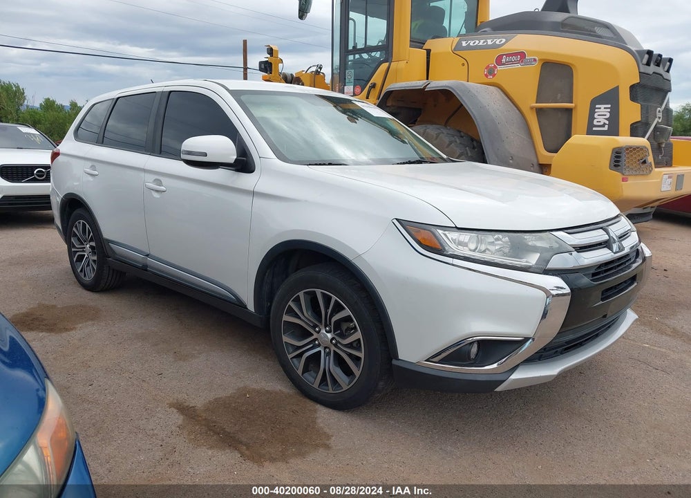 2016 MITSUBISHI OUTLANDER SE VIN: JA4AD3A3XGZ017049