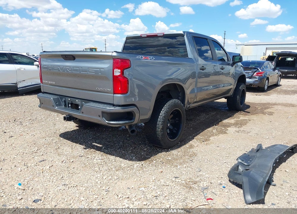 2020 CHEVROLET SILVERADO 1500 4WD SHORT BED CUSTOM VIN: 3GCPYBEHXLG118395