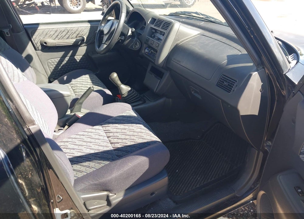 1999 TOYOTA RAV4 VIN: JT3HP10V3X7146902