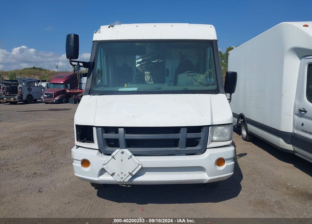 2013 ISUZU COMMERCIAL VAN VIN: JALB4T178D7W01775