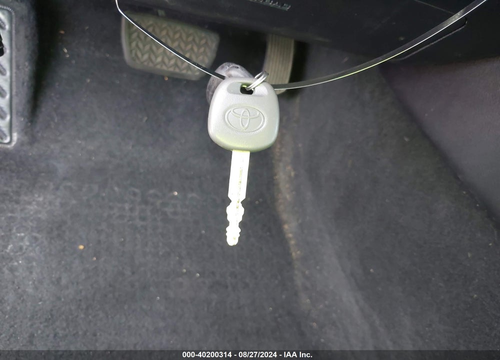 2015 TOYOTA CAMRY LE VIN: 4T1BF1FK6FU115530