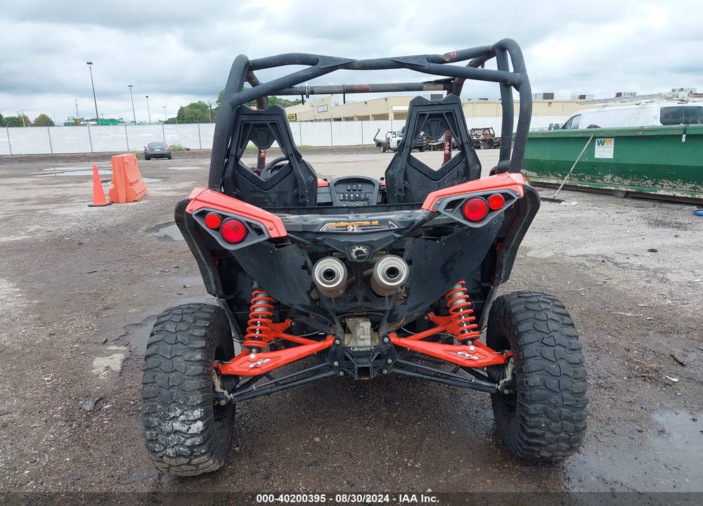2014 CAN-AM MAVERICK 1000R X RS DPS VIN: 3JBPXHP11EJ000332