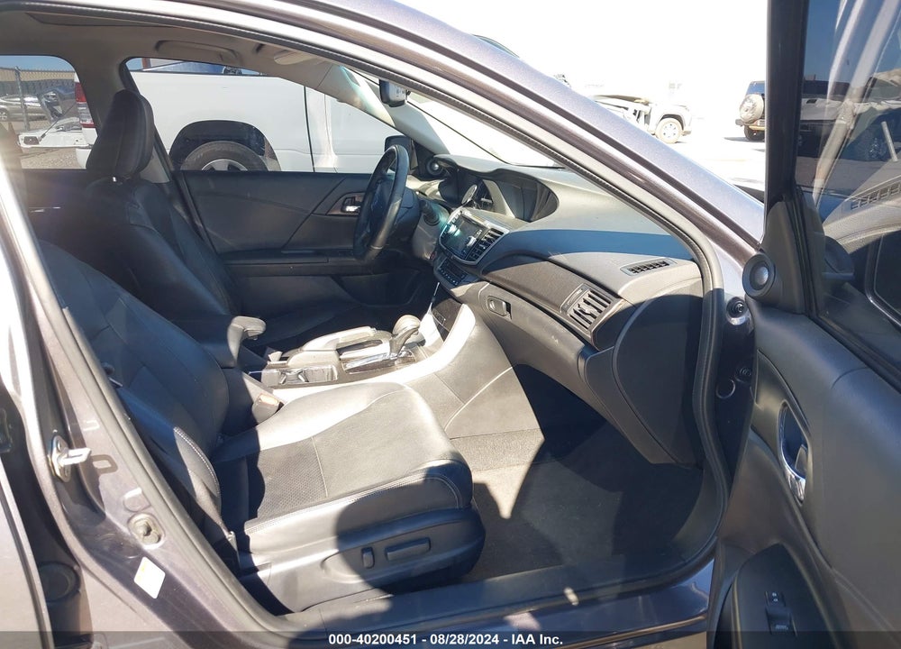 2014 HONDA ACCORD VIN: 1HGCR3F89EA007291