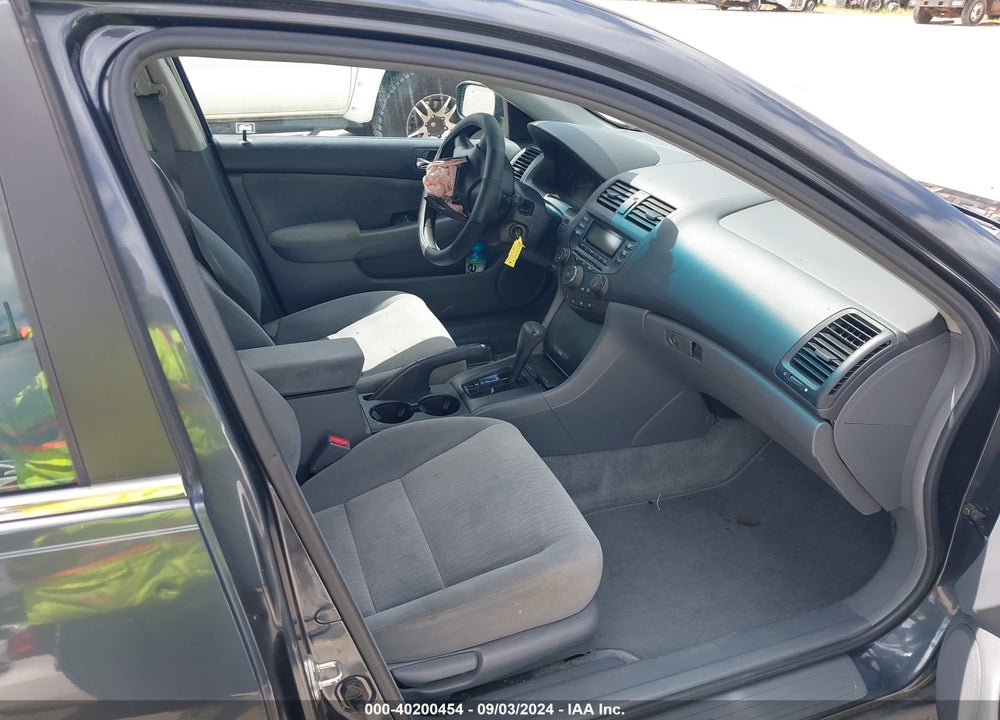 2005 HONDA ACCORD 2.4 LX VIN: 1HGCM56445A064831