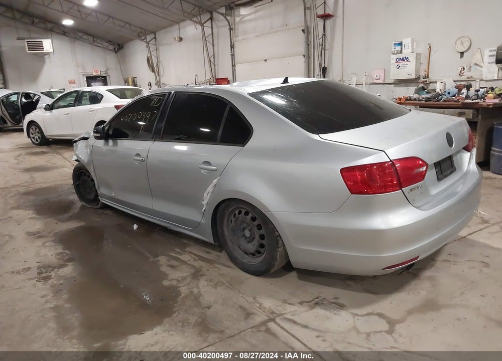 2014 VOLKSWAGEN JETTA 1.8T SE VIN: 3VWD17AJ1EM247351